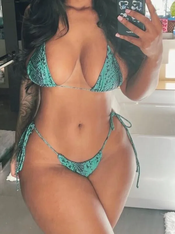 Senait, Swedish flow & four hands — Private Addis Massage companion
